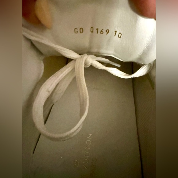 Louis Vuitton Run Away sneakers - Picture 6 of 6